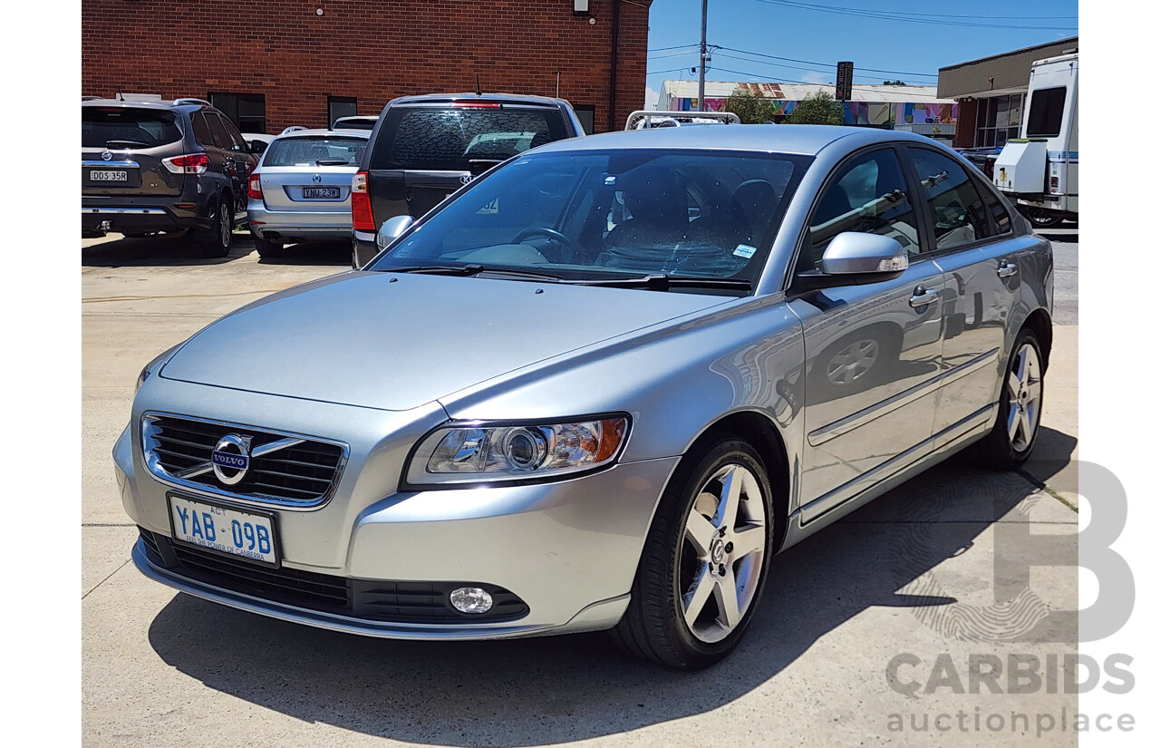 3/2011 Volvo S40 T5 S MY11 4d Sedan Silver 2.5L