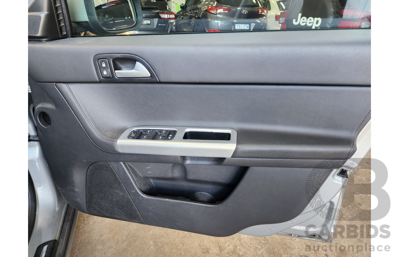 3/2011 Volvo S40 T5 S MY11 4d Sedan Silver 2.5L