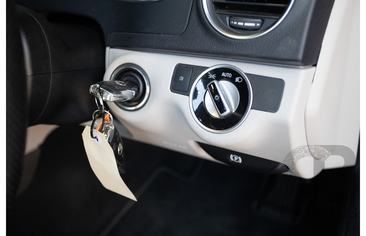 11/2011 Mercedes-Benz C220 CDI Avantguard W204 MY10 4D Sedan Magnetite Black 2.1L