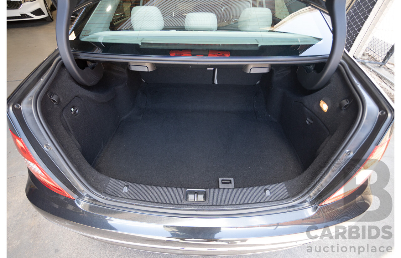 11/2011 Mercedes-Benz C220 CDI Avantguard W204 MY10 4D Sedan Magnetite Black 2.1L