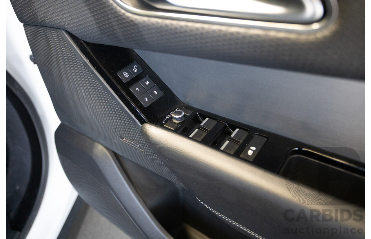 12/2018 Range Rover Velar D300 R-Dynamic S (AWD)  MY18 4D Wagon White 3.0L