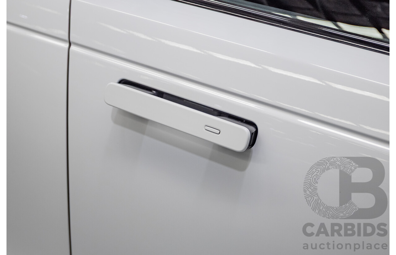 12/2018 Range Rover Velar D300 R-Dynamic S (AWD)  MY18 4D Wagon Fuji White Turbo Diesel 3.0L