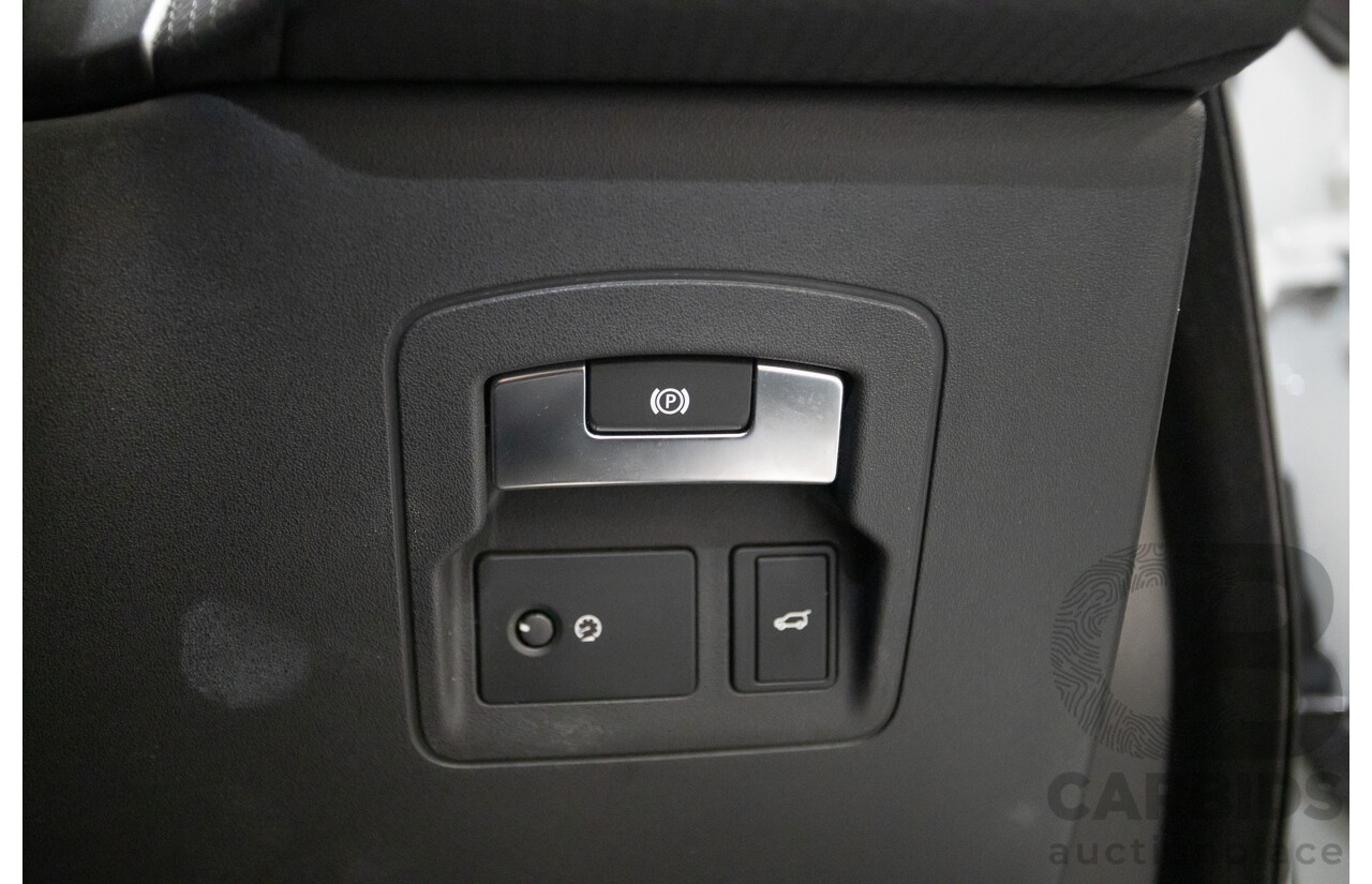 12/2018 Range Rover Velar D300 R-Dynamic S (AWD)  MY18 4D Wagon Fuji White Turbo Diesel 3.0L