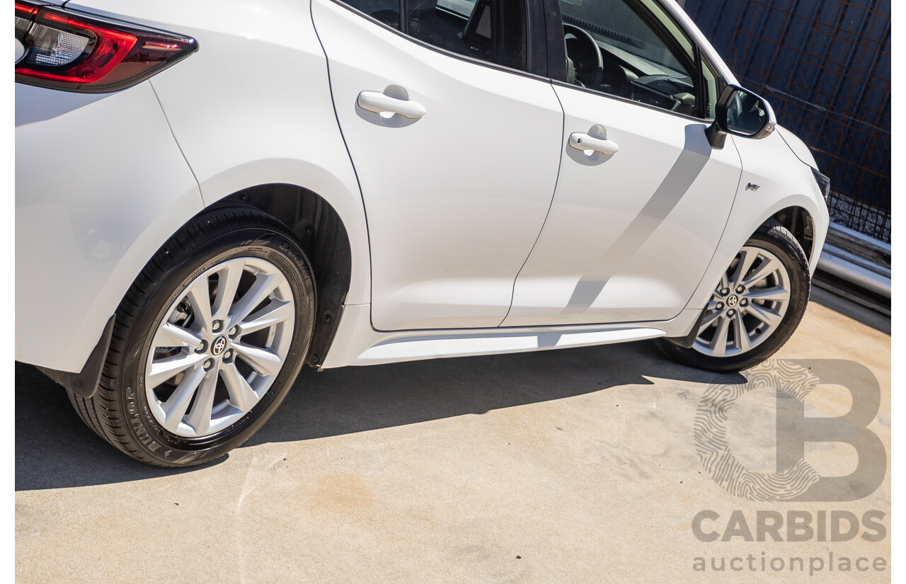 11/2024 Toyota Corolla Ascent Sport Hybrid ZWE219R 5D Hatchback Glacier White 1.8L - 70kw Hybrid