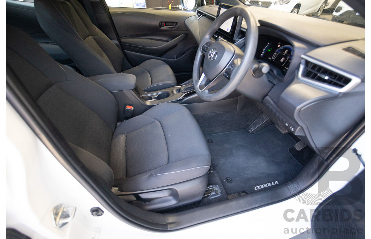 11/2024 Toyota Corolla Ascent Sport Hybrid ZWE219R 5D Hatchback Glacier White 1.8L - 70kw Hybrid