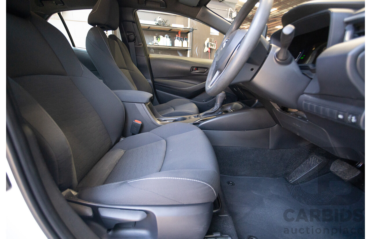 11/2024 Toyota Corolla Ascent Sport Hybrid ZWE219R 5D Hatchback Glacier White 1.8L - 70kw Hybrid