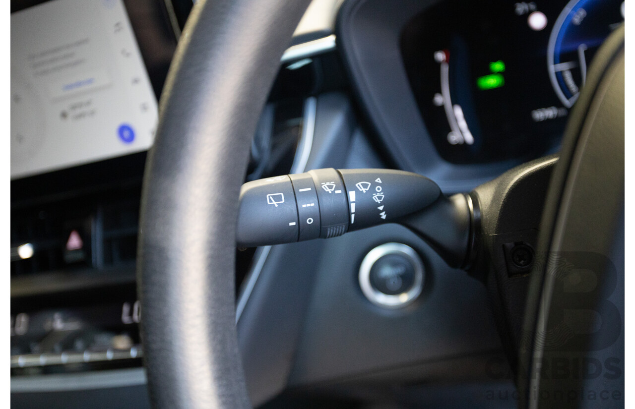 11/2024 Toyota Corolla Ascent Sport Hybrid ZWE219R 5D Hatchback Glacier White 1.8L - 70kw Hybrid