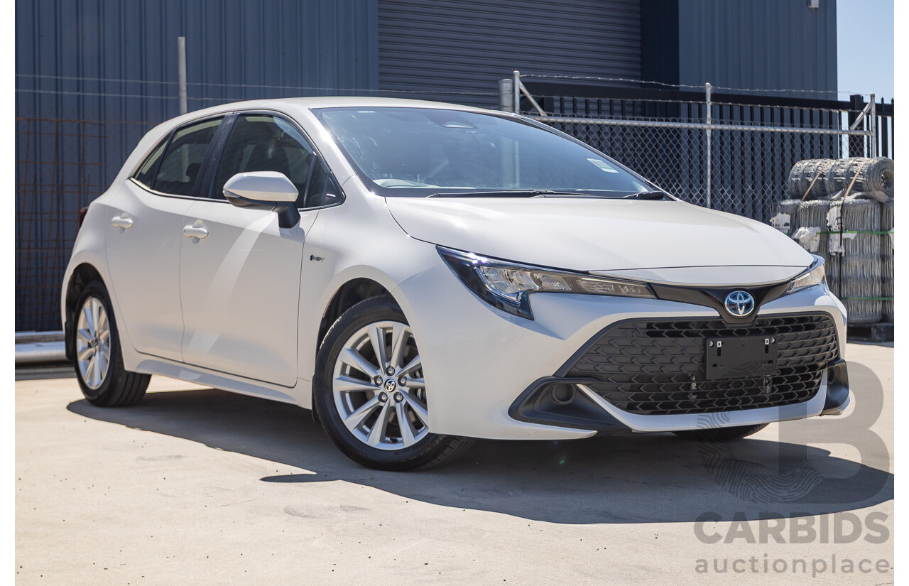 11/2024 Toyota Corolla Ascent Sport Hybrid ZWE219R 5D Hatchback Glacier White 1.8L - 70kw Hybrid