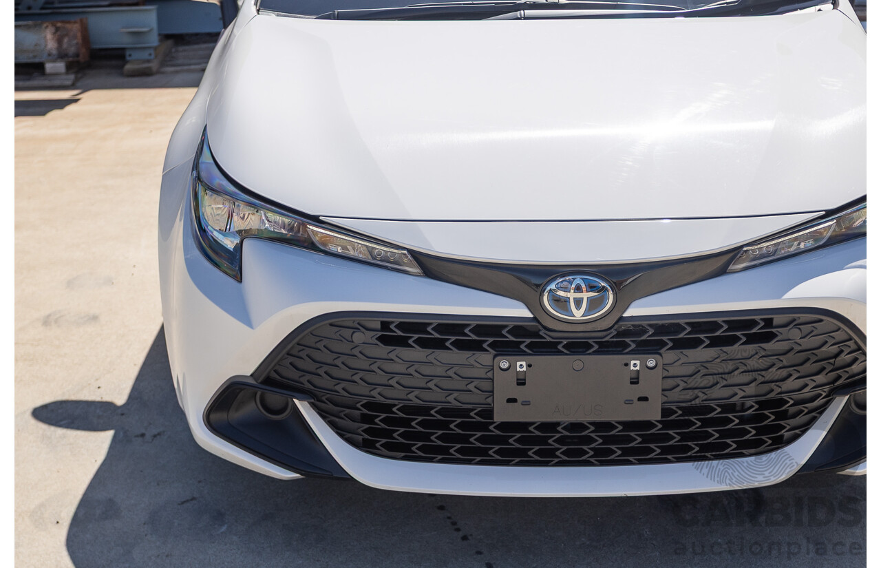 11/2024 Toyota Corolla Ascent Sport Hybrid ZWE219R 5D Hatchback Glacier White 1.8L - 70kw Hybrid