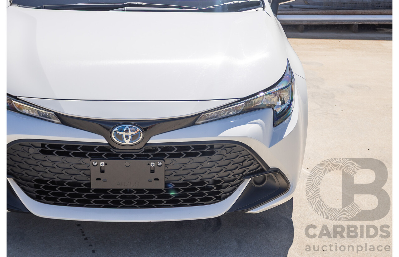 11/2024 Toyota Corolla Ascent Sport Hybrid ZWE219R 5D Hatchback Glacier White 1.8L - 70kw Hybrid