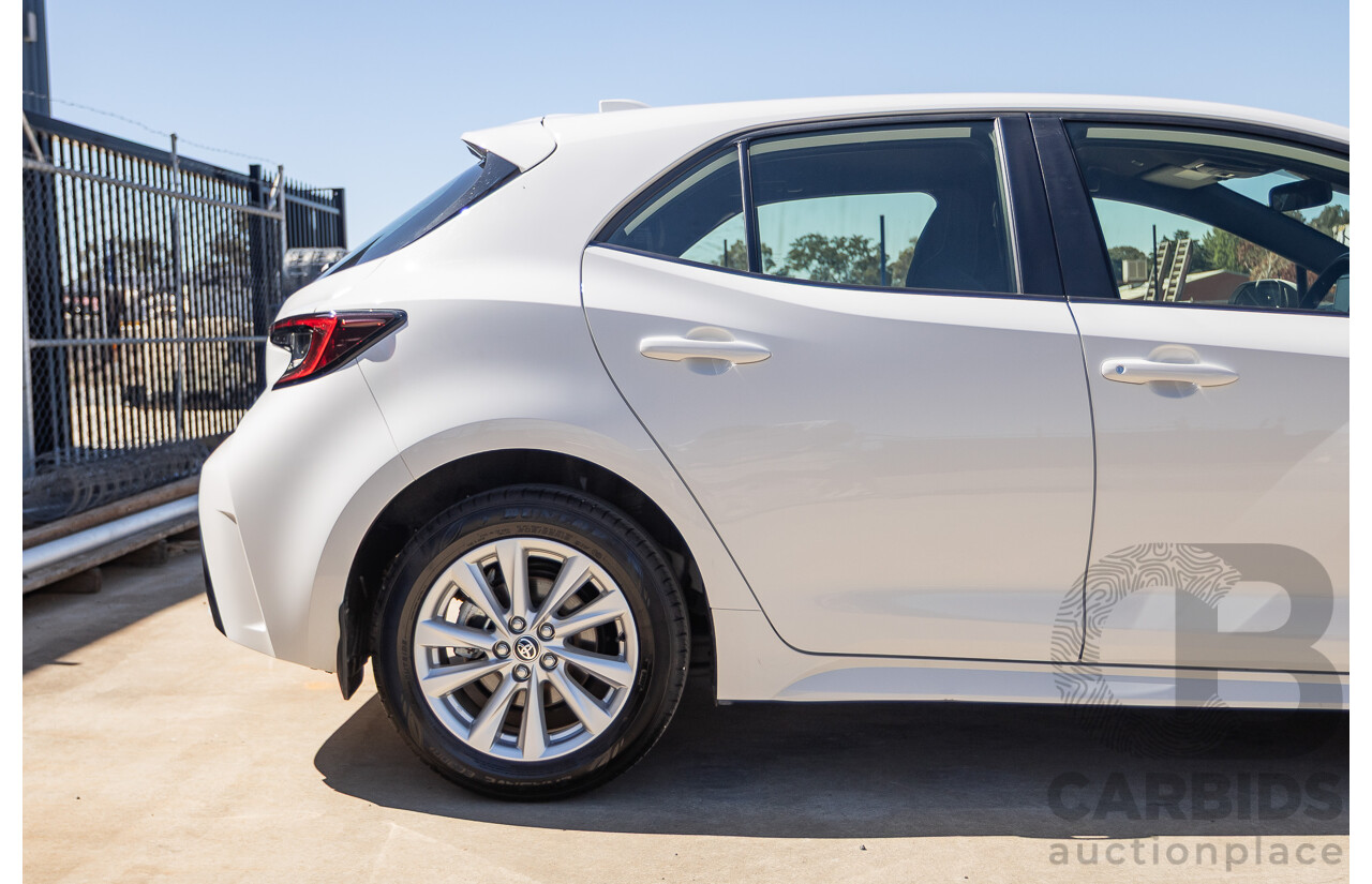 11/2024 Toyota Corolla Ascent Sport Hybrid ZWE219R 5D Hatchback Glacier White 1.8L - 70kw Hybrid