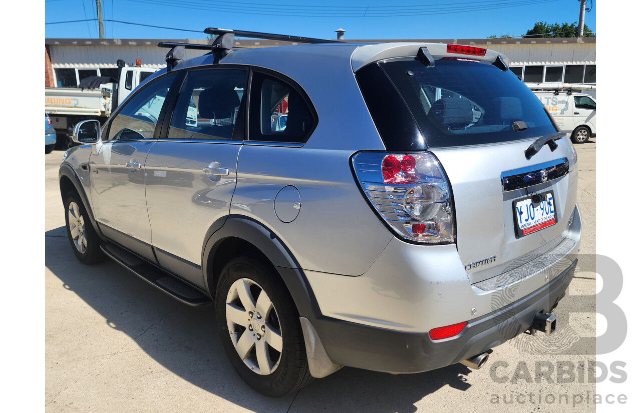 12/2013 Holden Captiva 7 SX (fwd) CG MY13 4d Wagon Silver 2.4L