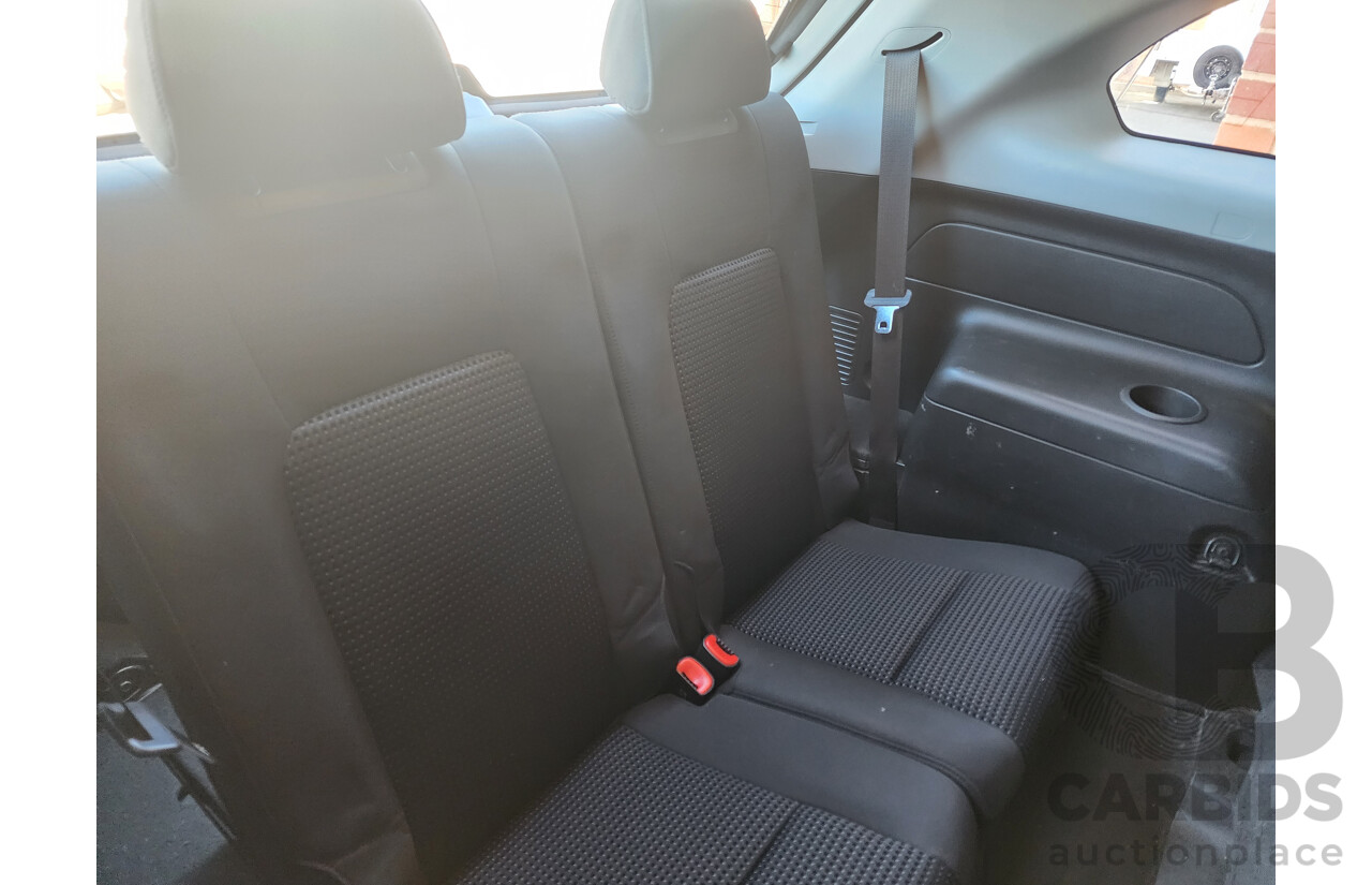 12/2013 Holden Captiva 7 SX (fwd) CG MY13 4d Wagon Silver 2.4L