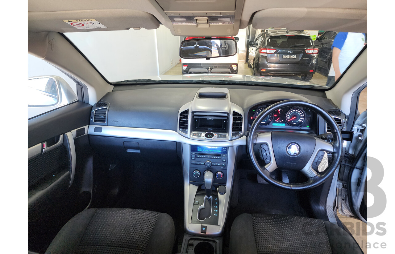 12/2013 Holden Captiva 7 SX (fwd) CG MY13 4d Wagon Silver 2.4L
