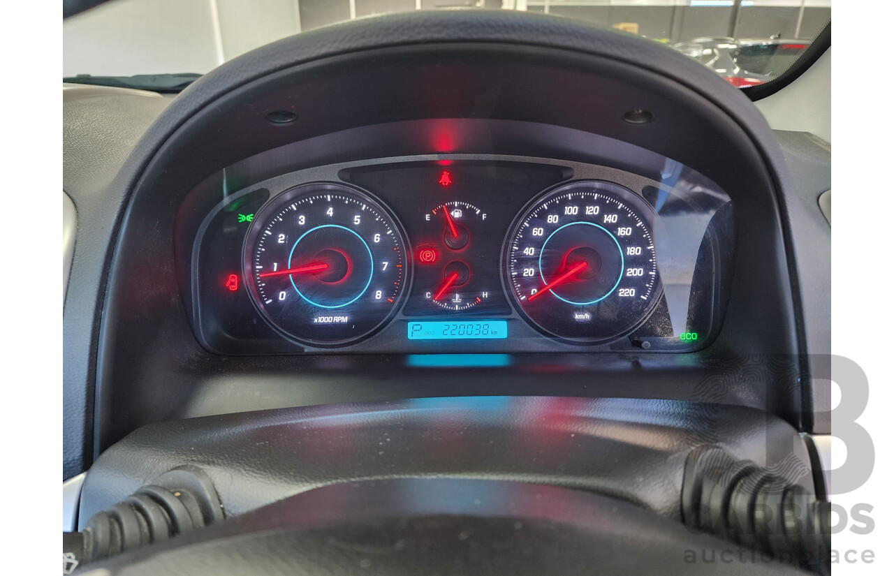 12/2013 Holden Captiva 7 SX (fwd) CG MY13 4d Wagon Silver 2.4L