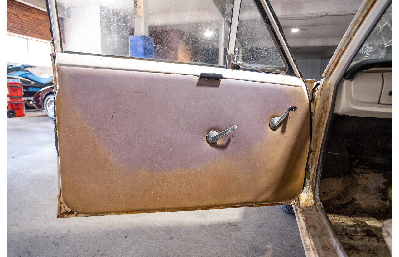 Circa 1969 Toyota Corolla KE16 2d Wagon White 1.1L