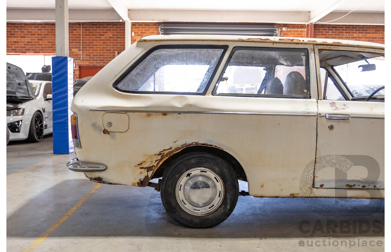 Circa 1969 Toyota Corolla KE16 2d Wagon White 1.1L