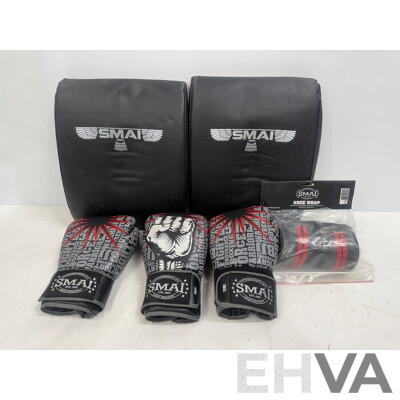 Smai Boxing Gloves/Kick Shields/Knee Wrap