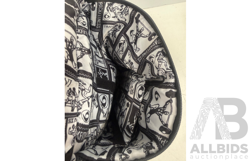 6 Pack Fitness Innovator 300 Meal Management Bag