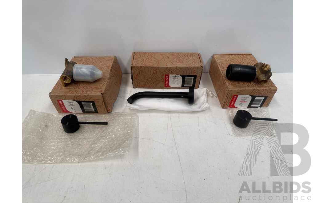 Phoenix 2x Shower Mixer + Phoenix Wall Basin Outlet