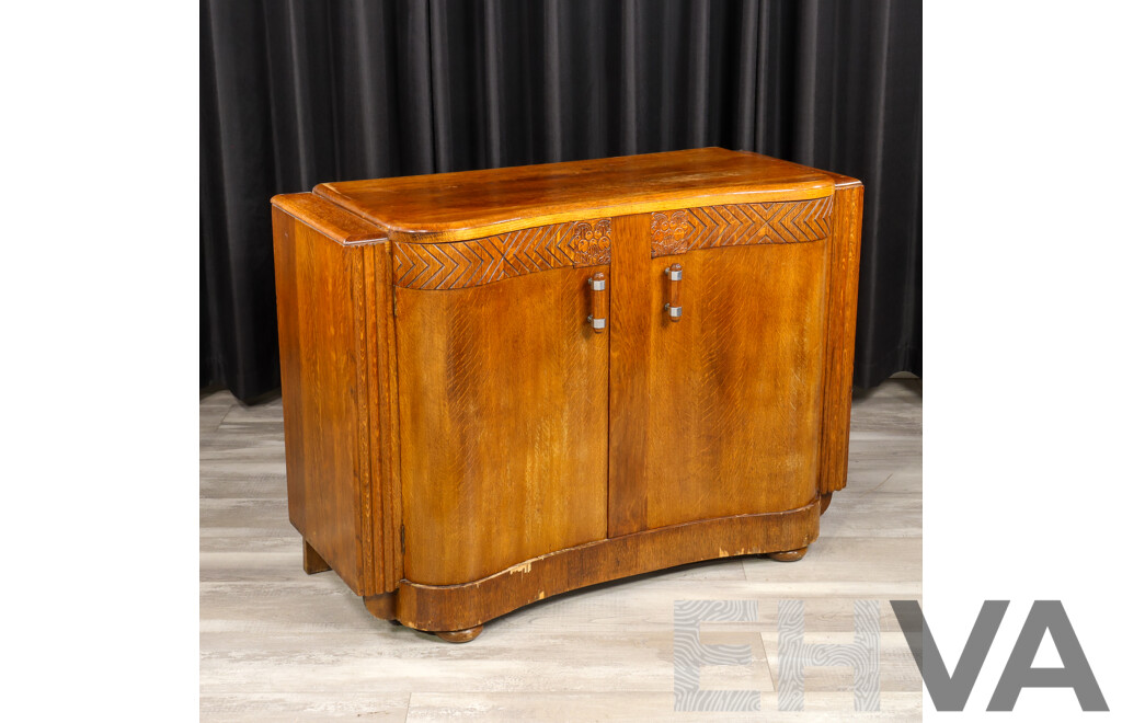 Good Art Deco Oak Two Door Sideboard