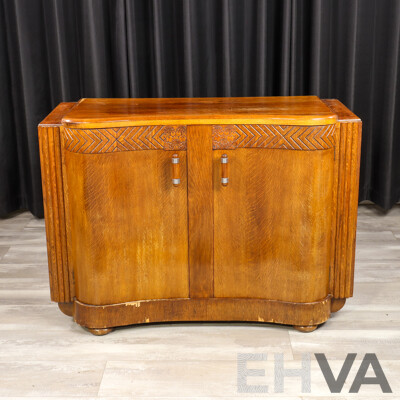 Good Art Deco Oak Two Door Sideboard