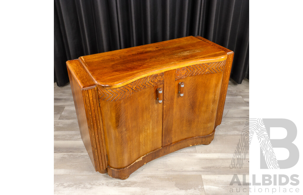 Good Art Deco Oak Two Door Sideboard