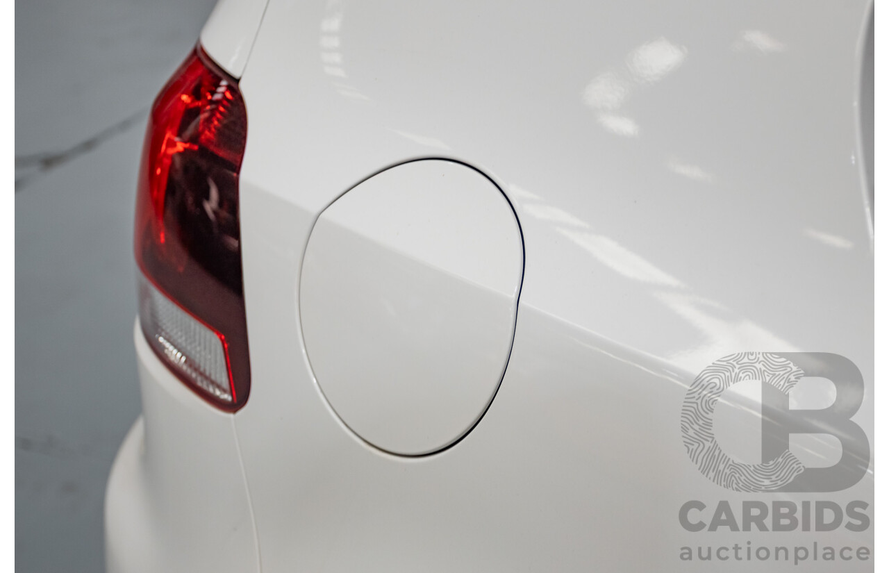 1/2013 Volkswagen Golf GTI 1K MY13 5D Hatchback White Turbo 2.0L