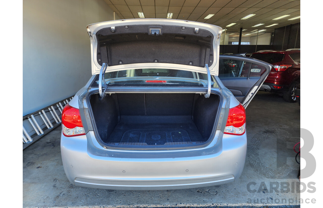 6/2014 Holden Cruze Z-Series JH MY14 4d Sedan Silver 1.8L