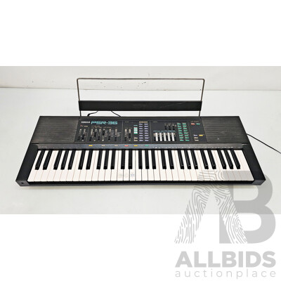 Yamaha (PSR-36) Synthesizer