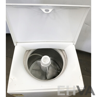 Fisher & Paykel 5.5kg Top Load Washing Machine