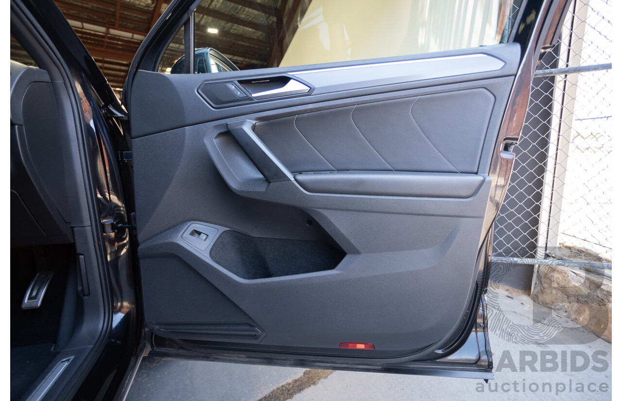 7/2019 Volkswagen Tiguan 132 TSI R-Line Edition (AWD) 5NA MY19 4D Wagon Deep Black Pearl Turbo 2.0L