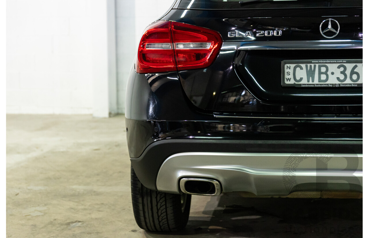 11/2014 Mercedes-Benz GLA200 CDI (FWD) X156 4d Wagon Cosmos Black Metallic Turbo 2.1L