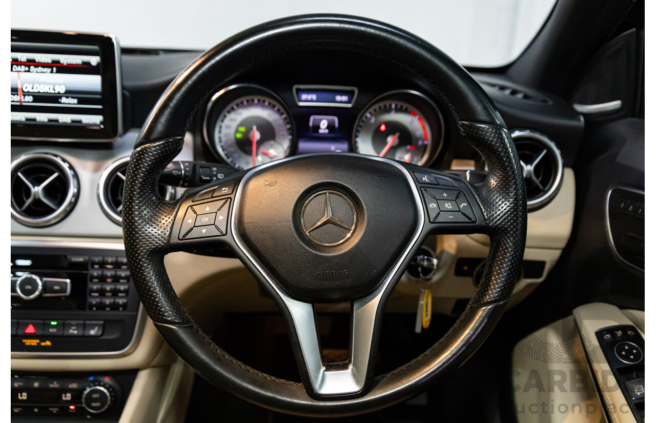 11/2014 Mercedes-Benz GLA200 CDI (FWD) X156 4d Wagon Cosmos Black Metallic Turbo 2.1L