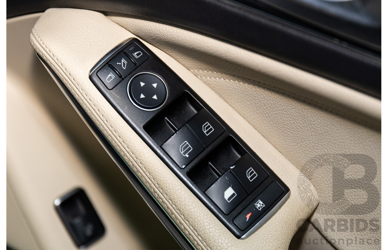 11/2014 Mercedes-Benz GLA200 CDI (FWD) X156 4d Wagon Cosmos Black Metallic Turbo 2.1L