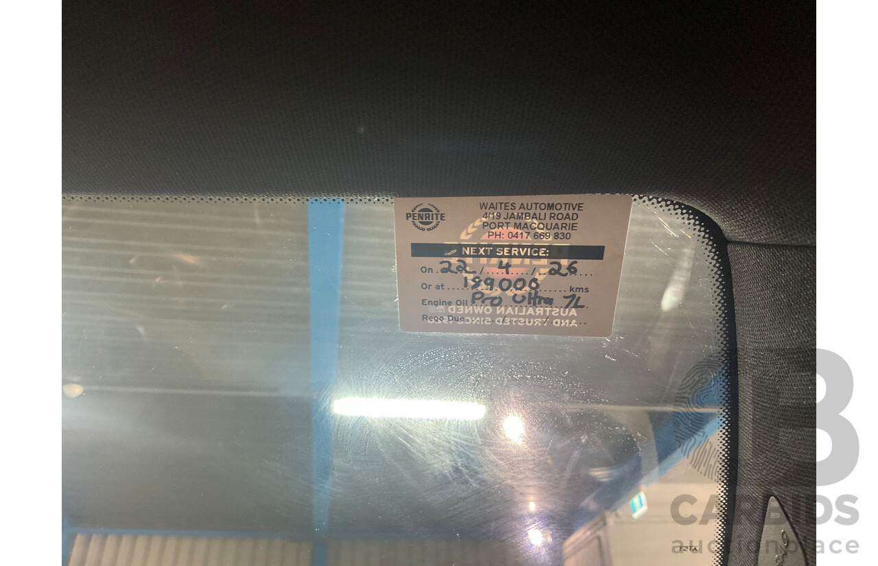 11/2014 Mercedes-Benz GLA200 CDI (FWD) X156 4d Wagon Cosmos Black Metallic Turbo 2.1L