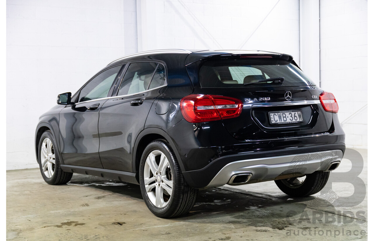 11/2014 Mercedes-Benz GLA200 CDI (FWD) X156 4d Wagon Cosmos Black Metallic Turbo 2.1L