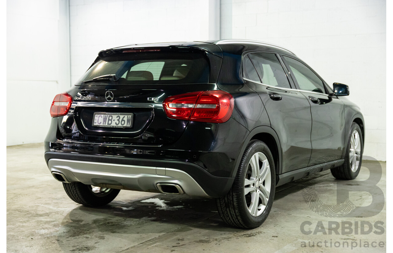 11/2014 Mercedes-Benz GLA200 CDI (FWD) X156 4d Wagon Cosmos Black Metallic Turbo 2.1L
