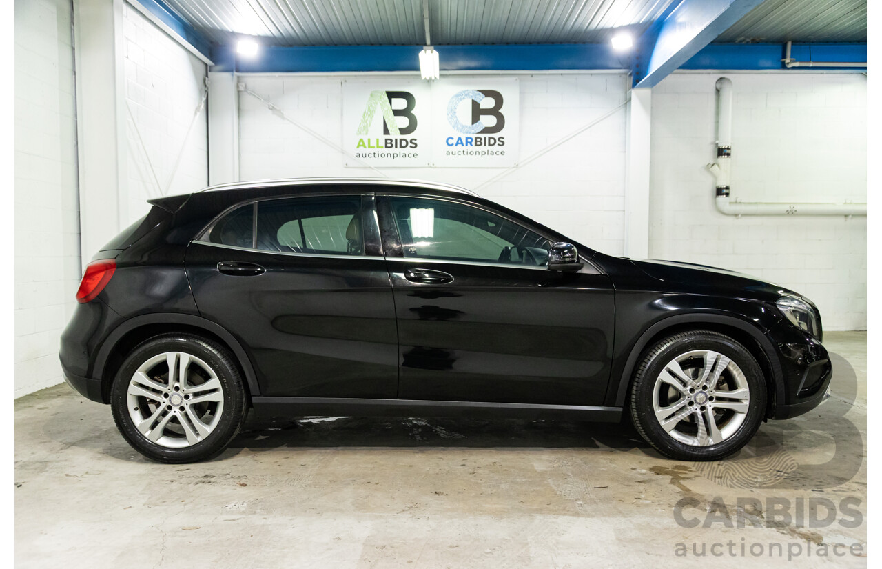 11/2014 Mercedes-Benz GLA200 CDI (FWD) X156 4d Wagon Cosmos Black Metallic Turbo 2.1L