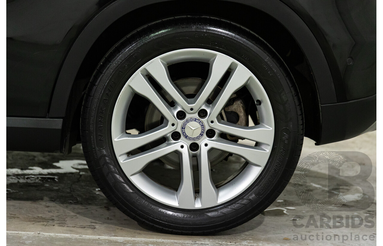 11/2014 Mercedes-Benz GLA200 CDI (FWD) X156 4d Wagon Cosmos Black Metallic Turbo 2.1L