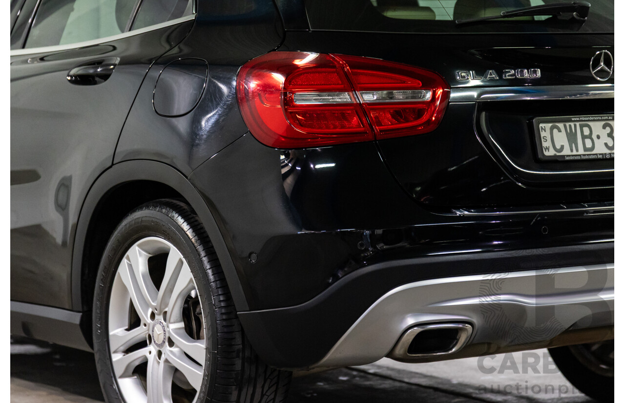 11/2014 Mercedes-Benz GLA200 CDI (FWD) X156 4d Wagon Cosmos Black Metallic Turbo 2.1L