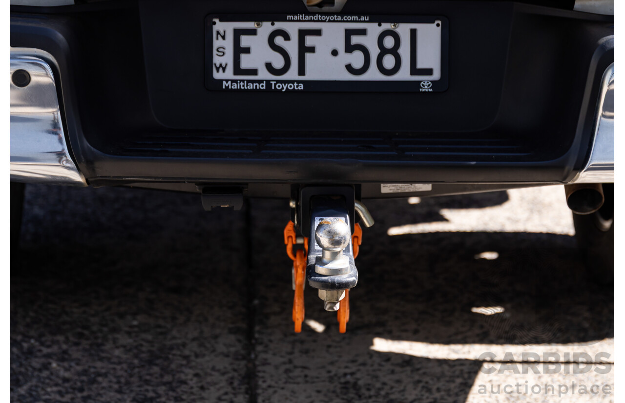 01/2022 Toyota Hilux SR5 (4x4) GUN126R Double Cab P/Up Super White Turbo Diesel 2.8L