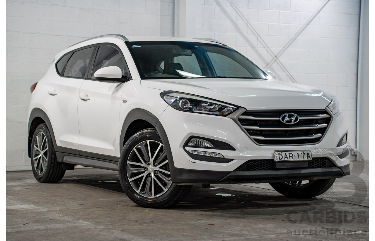8/2015 Hyundai Tucson Active X (FWD) TL 4d Wagon Pure White 2.0L