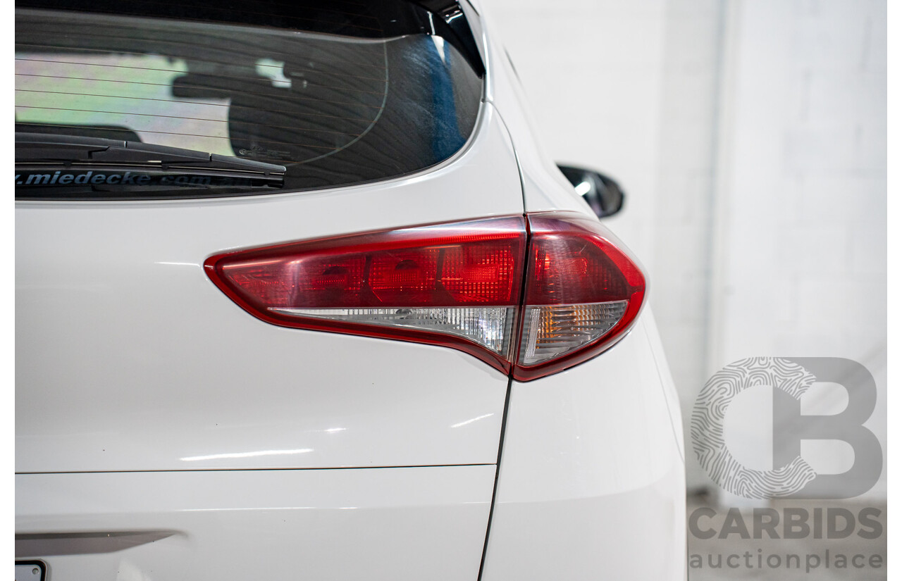 8/2015 Hyundai Tucson Active X (FWD) TL 4d Wagon Pure White 2.0L