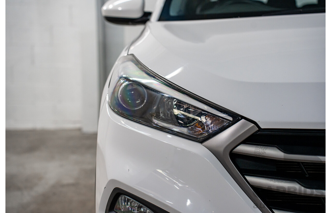 8/2015 Hyundai Tucson Active X (FWD) TL 4d Wagon Pure White 2.0L