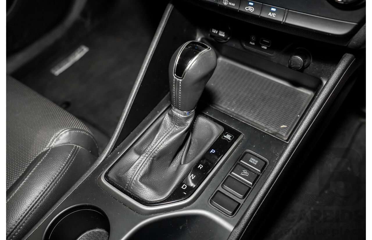 8/2015 Hyundai Tucson Active X (FWD) TL 4d Wagon Pure White 2.0L