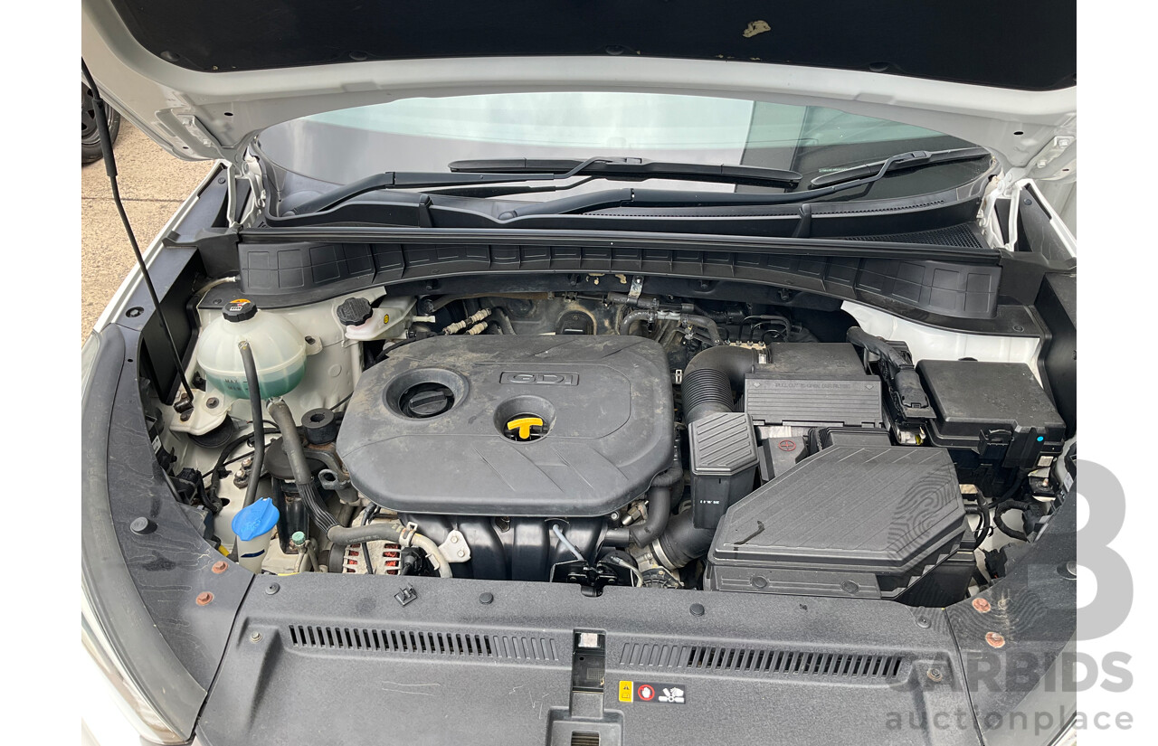 8/2015 Hyundai Tucson Active X (FWD) TL 4d Wagon Pure White 2.0L