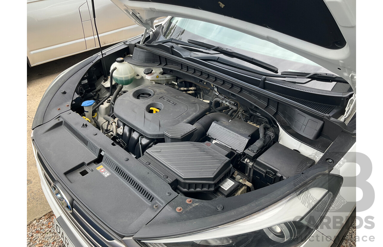 8/2015 Hyundai Tucson Active X (FWD) TL 4d Wagon Pure White 2.0L