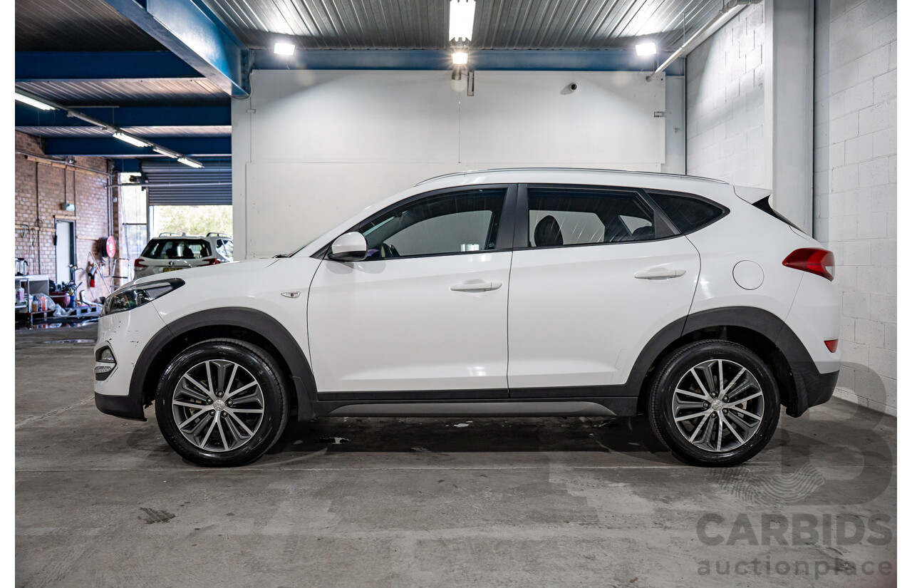 8/2015 Hyundai Tucson Active X (FWD) TL 4d Wagon Pure White 2.0L