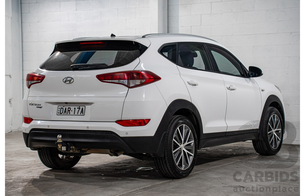 8/2015 Hyundai Tucson Active X (FWD) TL 4d Wagon Pure White 2.0L